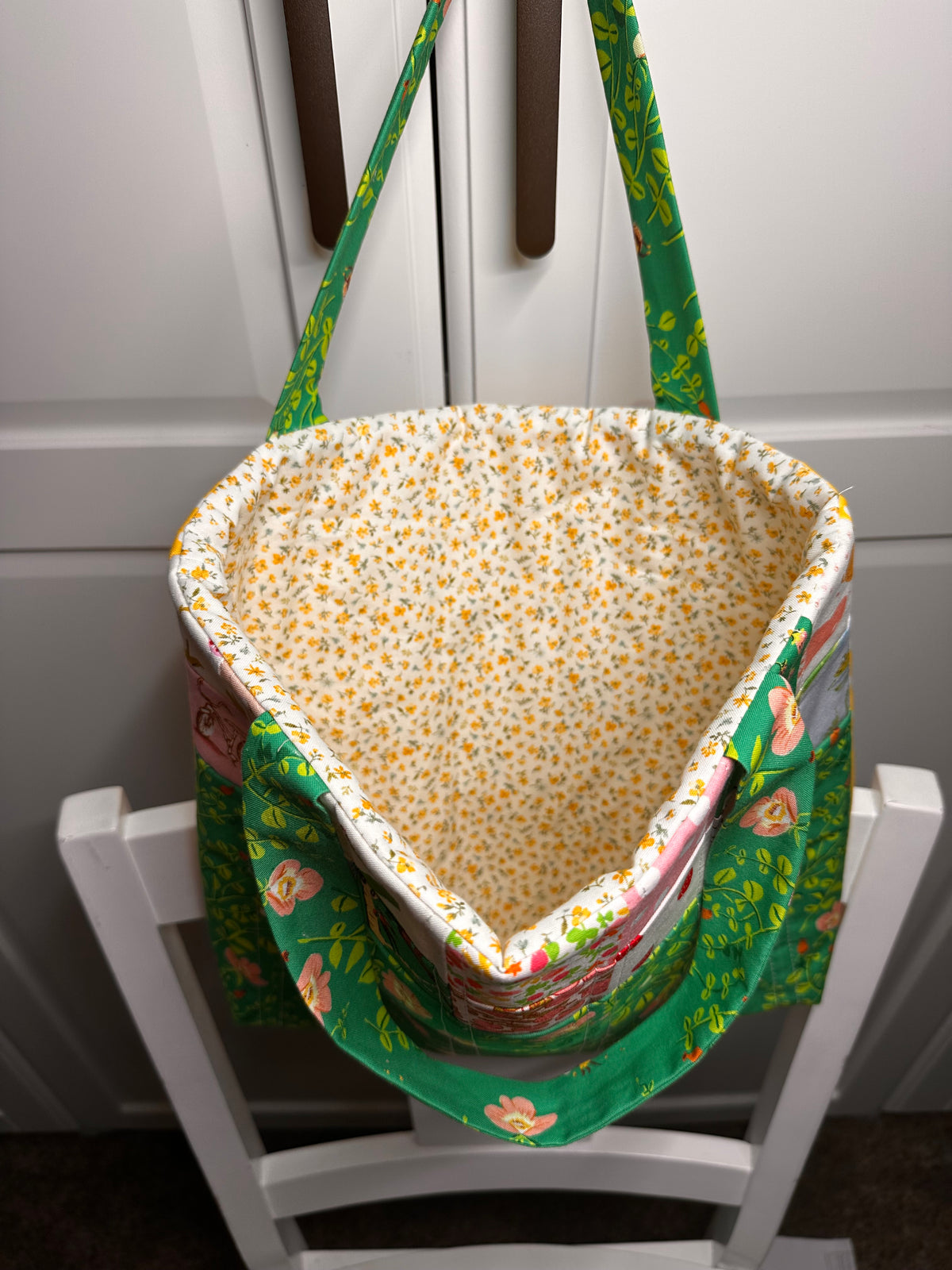 “Children’s Green/Yellow Bees” Quilted Tote