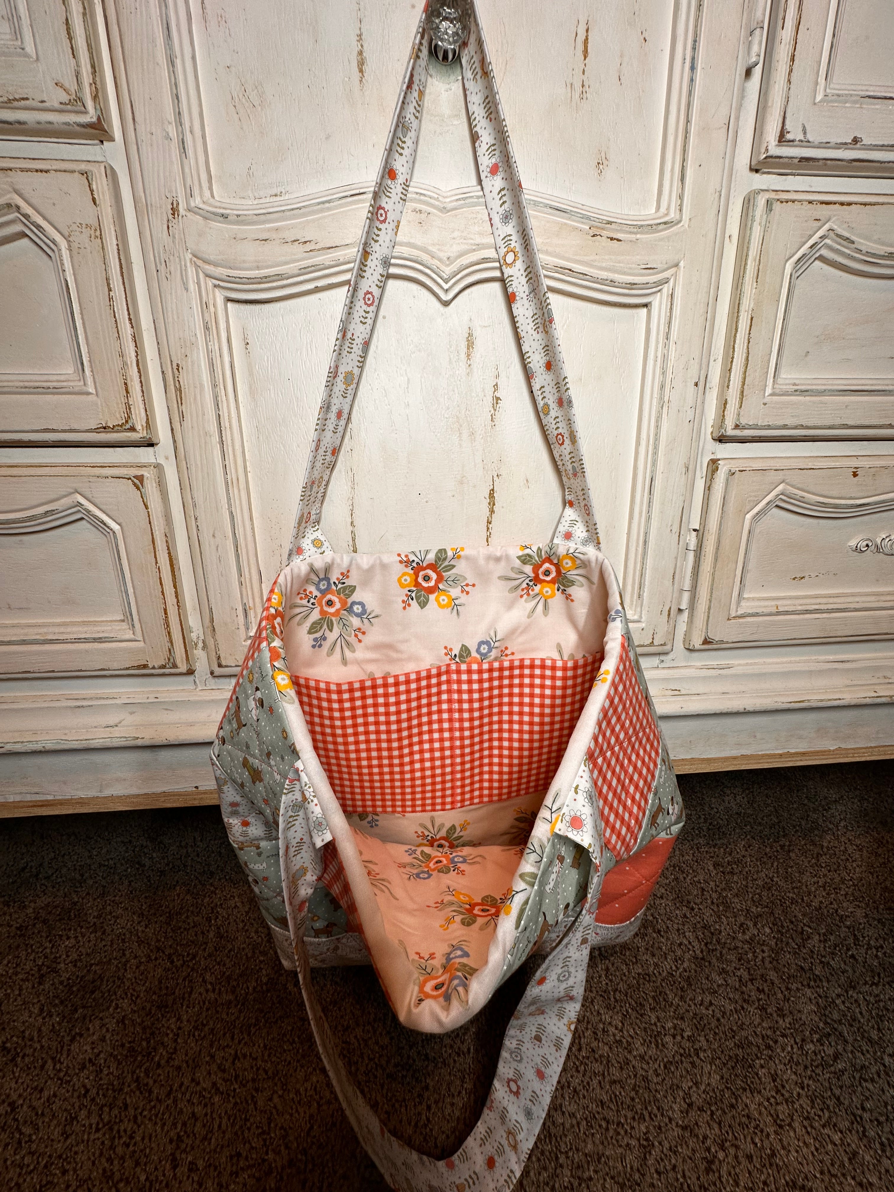 “Puppy” Quilted Tote