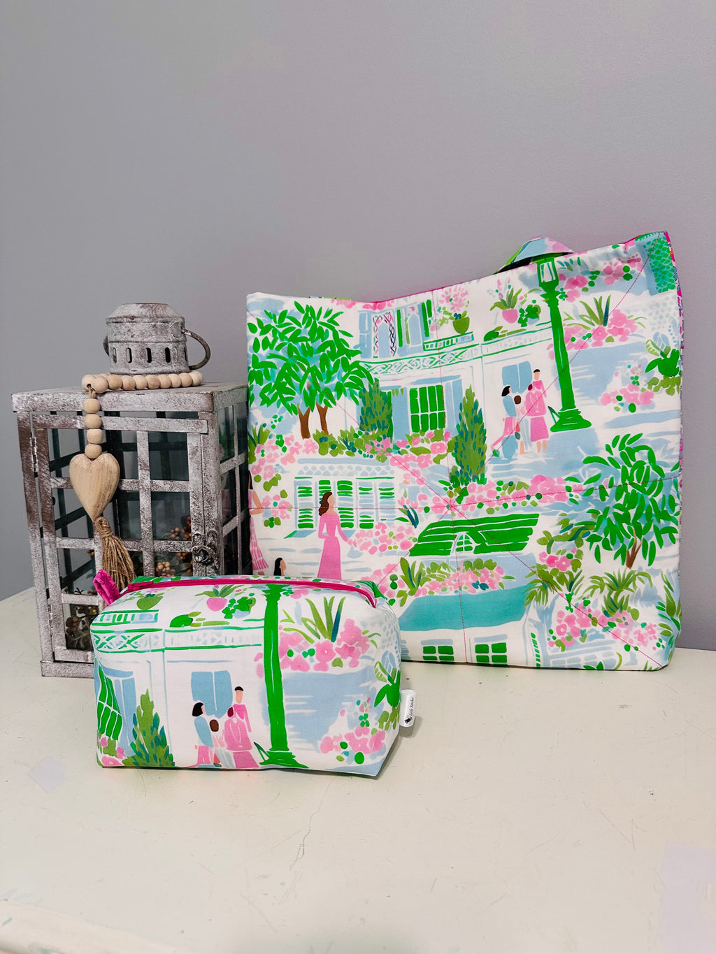 “Charleston” Cosmetic Bag